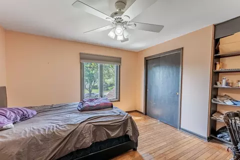 Bedroom - 150 Shady Ln, Bartlett, IL 60103 photo 5 of 11