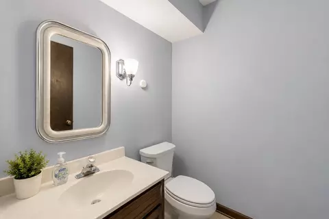 Bath - 150 Shady Ln, Bartlett, IL 60103 photo 1 of 6