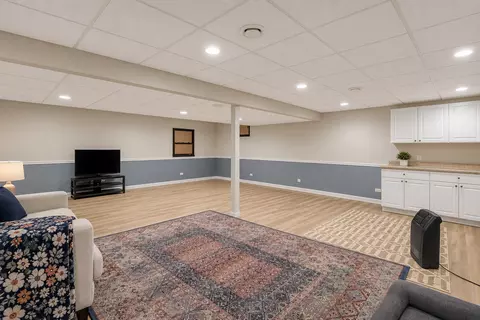 Living - 150 Shady Ln, Bartlett, IL 60103 photo 3 of 3