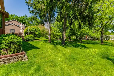Exterior - 150 Shady Ln, Bartlett, IL 60103 photo 5 of 7