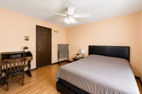 Bedroom - 150 Shady Ln, Bartlett, IL 60103 photo 5 of 12