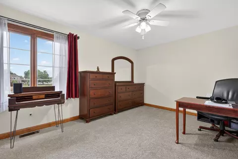 Bedroom - 3483 Comstock Ave, Dekalb, IL 60115 photo 3 of 4