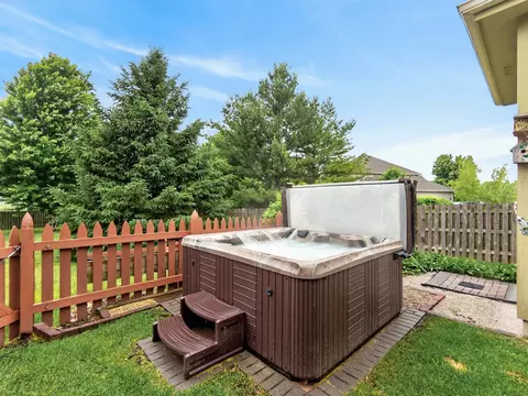 Exterior - 3483 Comstock Ave, Dekalb, IL 60115 photo 10 of 17