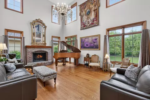 Living - 3483 Comstock Ave, Dekalb, IL 60115 photo 1 of 4