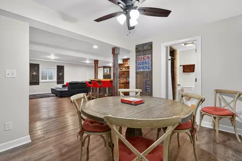 Dining - 3483 Comstock Ave, Dekalb, IL 60115 photo 4 of 4
