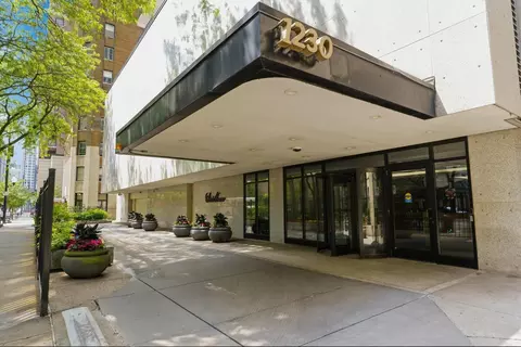 1230 N State Pkwy #5B, Chicago, IL 60610
