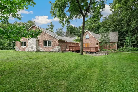 6650 Minkler Rd # E, Yorkville, IL 60560