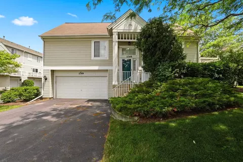 1749 Avalon Ct, Glendale Heights, IL 60139