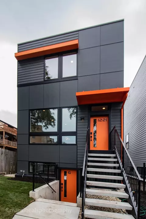 1221 E Marquette Rd, Chicago, IL 60637
