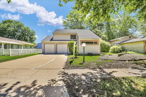 2314 Mulberry Ct, Champaign, IL 61821