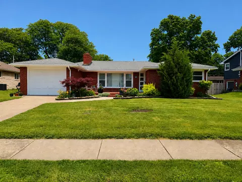 1812 Ave E, Sterling, IL 61081