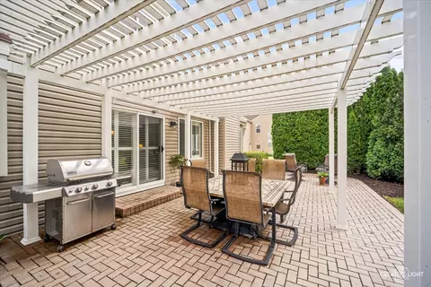 Exterior - 1117 Auburn Ln, Bartlett, IL 60103 photo 2 of 4