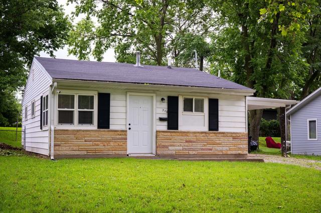 906 N Division Ave, Urbana, IL 61801