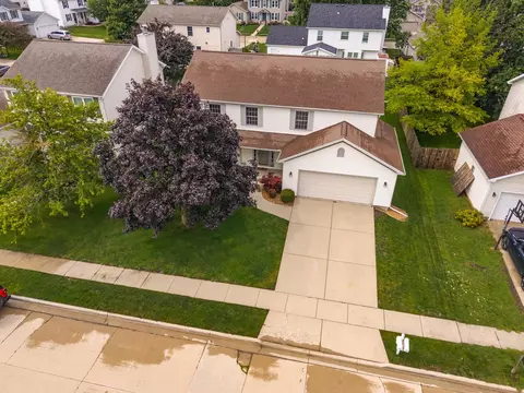 1014 Sawgrass Dr S, Normal, IL 61761