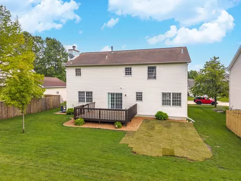 Exterior - 1014 Sawgrass Dr, Normal, IL 61761 photo 2 of 10