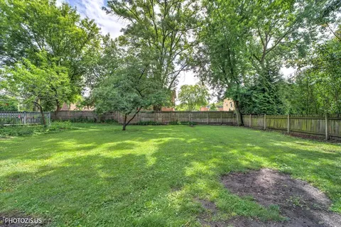 Exterior - 271 9th St, Wheeling, IL 60090 photo 5 of 7