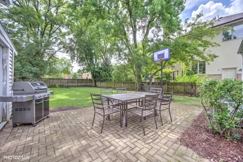 Exterior - 271 9th St, Wheeling, IL 60090 photo 4 of 7