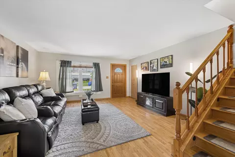 Living - 4409 Center Ave, Lyons, IL 60534 photo 1 of 2