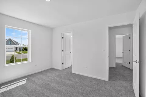 Bedroom - 554 Arye Dr, Elgin, IL 60124 photo 2 of 3