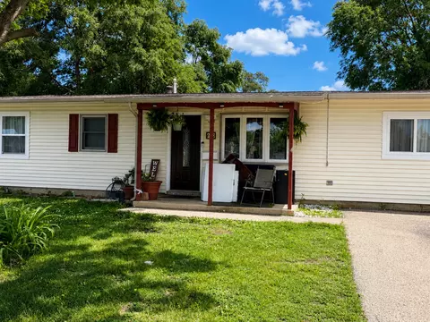 435 Fenton Ave, Romeoville, IL 60446