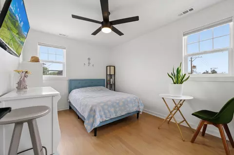 Bedroom - 13342 S Avenue N, Chicago, IL 60633 photo 1 of 3
