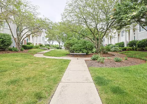 Exterior - 2425 Daybreak Ct #0, Elgin, IL 60123 photo 3 of 8