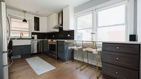 Kitchen - 1907 E Indiana St, Wheaton, IL 60187 photo 1 of 2