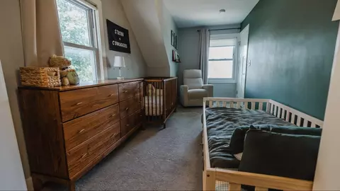 Bedroom - 1907 E Indiana St, Wheaton, IL 60187 photo 4 of 5