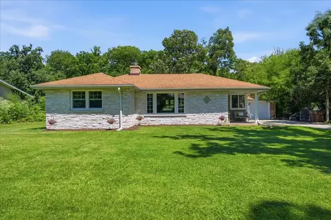 17 W040 Oak Ln, Bensenville, IL 60106