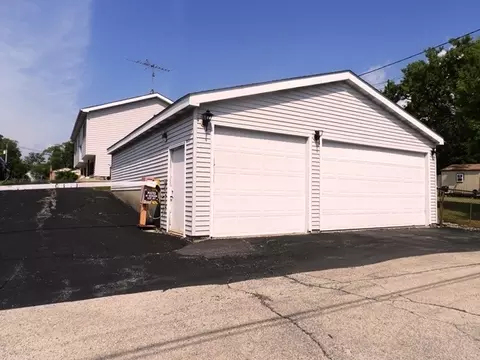 2125 Wright Ave, North Chicago, IL 60064 photo 4