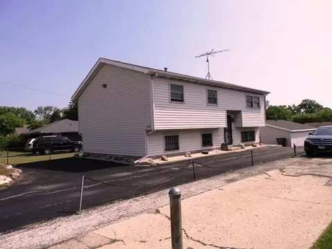 2125 Wright Ave, North Chicago, IL 60064 photo 2