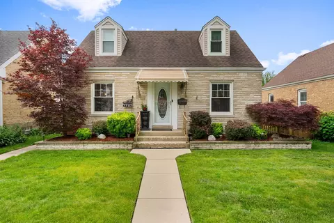 7727 W Berwyn Ave, Chicago, IL 60656