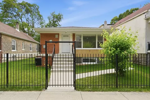847 W 50th St, Chicago, IL 60609