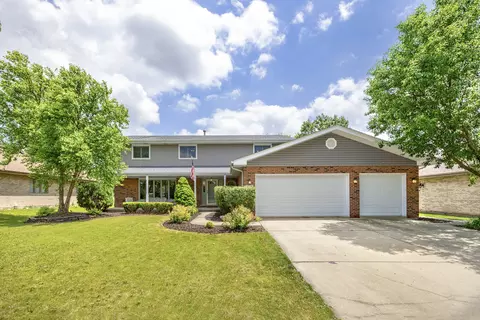 800 Lisdowney Dr, Lockport, IL 60441