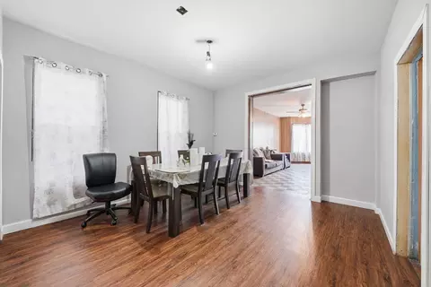 Dining - 541 W Root St, Chicago, IL 60609 photo 1 of 2