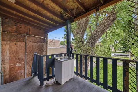 Exterior - 541 W Root St, Chicago, IL 60609 photo 3 of 7