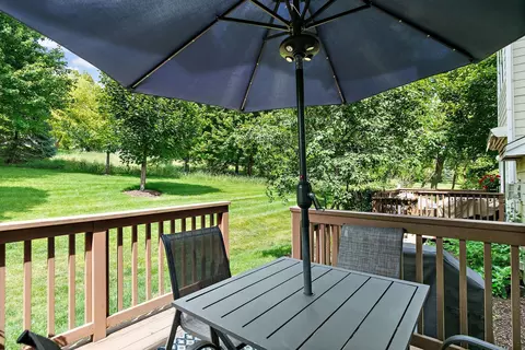 Exterior - 1102 Pine Valley Ct, Elgin, IL 60124 photo 3 of 4