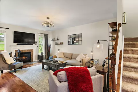 Living - 1102 Pine Valley Ct, Elgin, IL 60124 photo 1 of 3