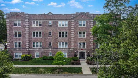 46 6th Ave #GJ, La Grange, IL 60525