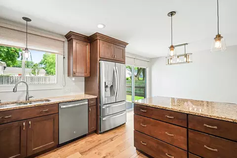 1967 Nottingham Ln, Wheaton, IL 60189 photo 11