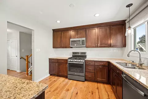 1967 Nottingham Ln, Wheaton, IL 60189 photo 12