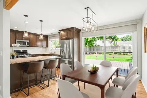 1967 Nottingham Ln, Wheaton, IL 60189 photo 8