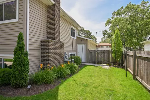 1967 Nottingham Ln, Wheaton, IL 60189 photo 33