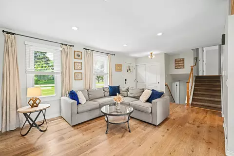 1967 Nottingham Ln, Wheaton, IL 60189 photo 7