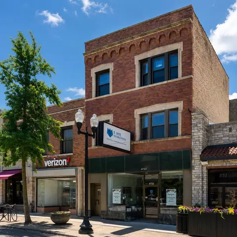 4754 N Lincoln Ave, Chicago, IL 60625