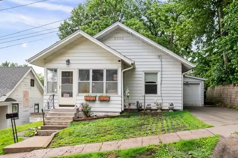 922 Madison St, Davenport, IA 52804