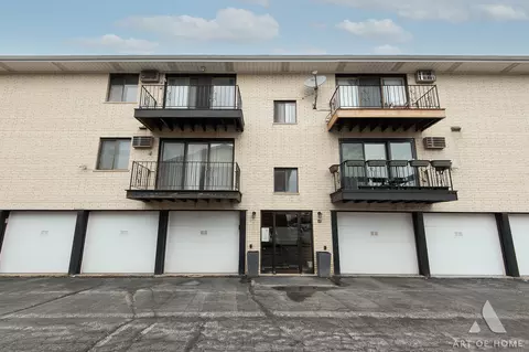 10323 Mayfield Ave #2D, Oak Lawn, IL 60453