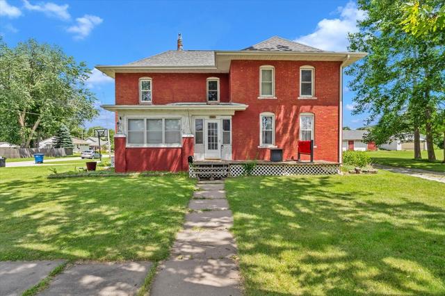 302 N Ridge St W, Cambridge, IL 61238