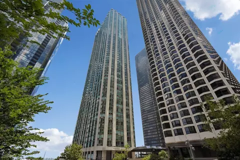 195 N Harbor Dr #1201, Chicago, IL 60601