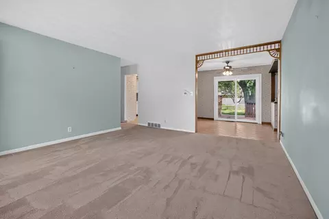 Living - 302 Belview Ave, Normal, IL 61761 photo 4 of 7